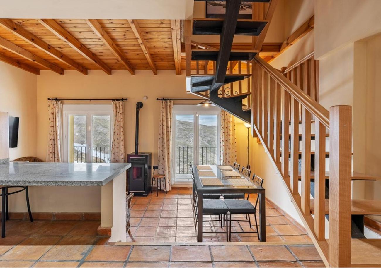 Vista Nevada Ski Lodge シエラネバダ エクステリア 写真